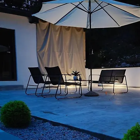 Meraki - With Hot Tub *